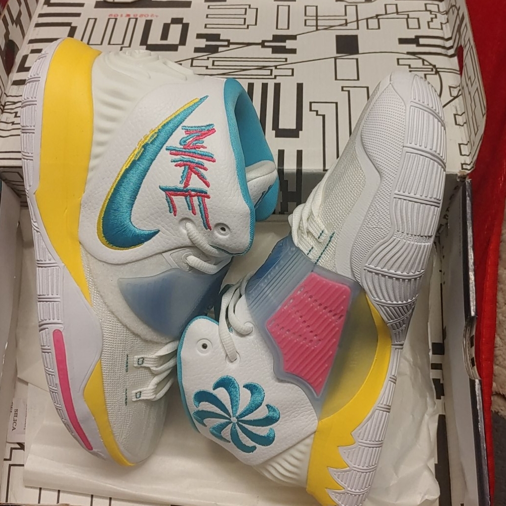 Kyrie Irving #6s. Rare  Shoes